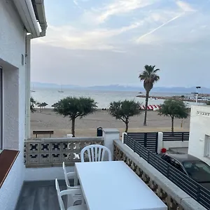 Apartamento En La Playa. Free Parking. Free Wifi Apartamento